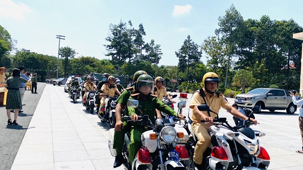 Công an tỉnh Bình Dương ra mắt Tổ tuần tra đặc biệt 171