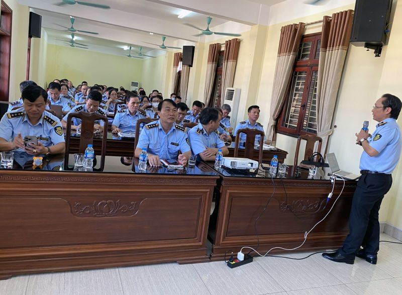Lực lượng QLTT tỉnh Bắc Ninh tập huấn nghiệp vụ cho cán bộ