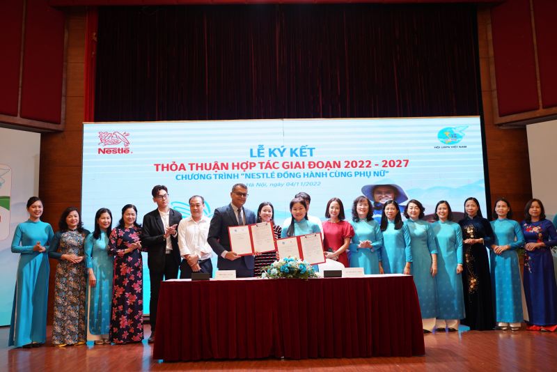 Lãnh đạo Hội LHPN Việt Nam và Nestlé Việt Nam ký kết thoả thuận hợp tác chiến lược giai đoạn 2022 - 2027