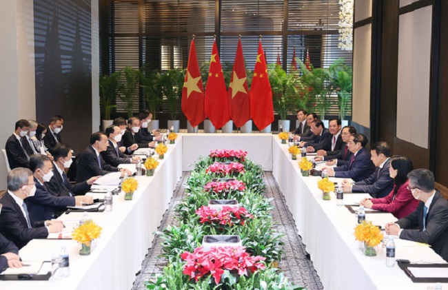 Trong khuôn khổ Hội nghị Cấp cao ASEAN lần thứ 40, 41, chiều 11/11, Thủ tướng Phạm Minh Chính đã hội kiến Thủ tướng Trung Quốc Lý Khắc Cường.