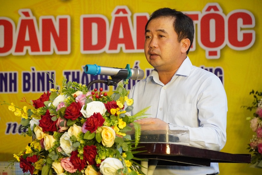 Bí thư Tỉnh ủy Trần Đức Thắng phát biểu tại Ngày hội Đại đoàn kết toàn dân tộc tại phường Thanh Bình.