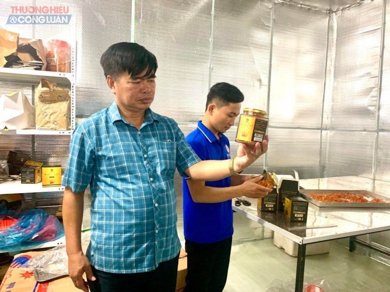 Lãnh đạo huyện Hậu Lộc, tỉnh Thanh Hoá thăm quan cơ sở sản xuất và kinh doanh đông trùng hạ thảo SUKHA