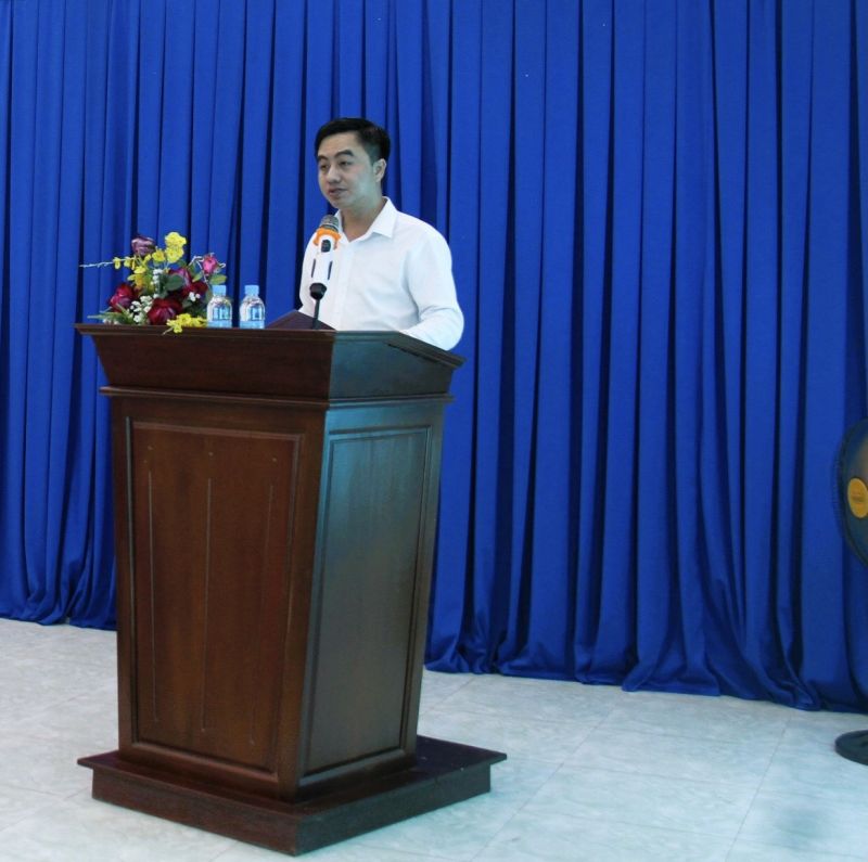 Ông Trần Quốc Duy - Giám đốc TT XTĐTTM&DL tỉnh Bình Phước phát biểu tại Hội thảo