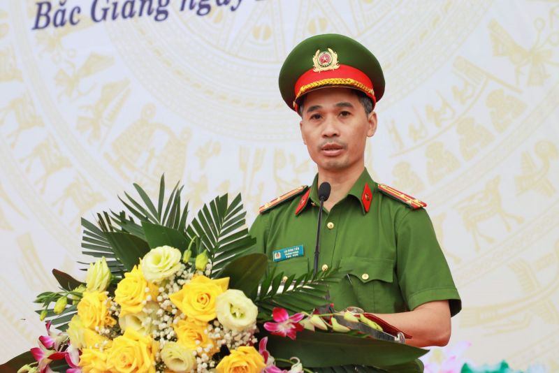Đại tá Nguyễn Quốc Toản, Giám đốc Công an tỉnh, Phó Trưởng BCĐ tỉnh phát mệnh lệnh tấn công, trấn áp tội phạm đến toàn lực lượng