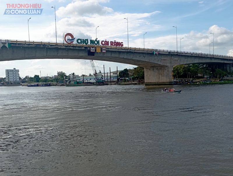 Chợ nổi Cái Răng – Nét đặc sắc ẩm thực vùng sông nước Nam Bộ