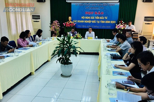 Quang cảnh buổi Họp báo giới thiệu về Chương trình Hội nghị Xúc tiến đầu tư các doanh nghiệp (DN) Đức tại tỉnh Bình Định.