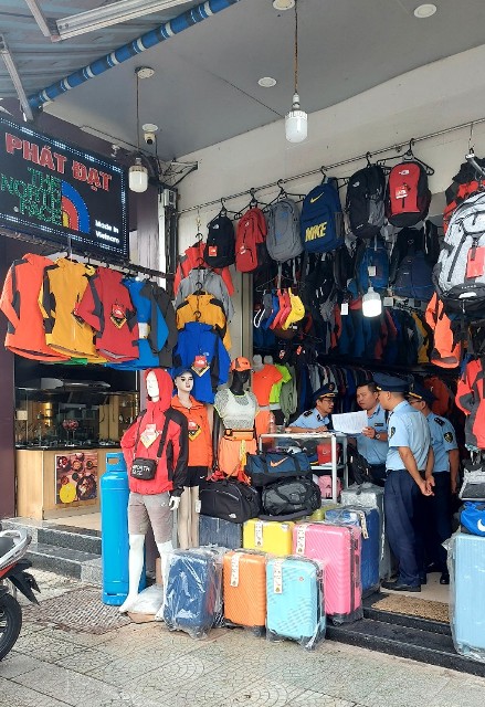 Thừa Thiên Huế liên tiếp bắt giữ nhiều hàng hoá nhập lậu, giả nhãn mác.