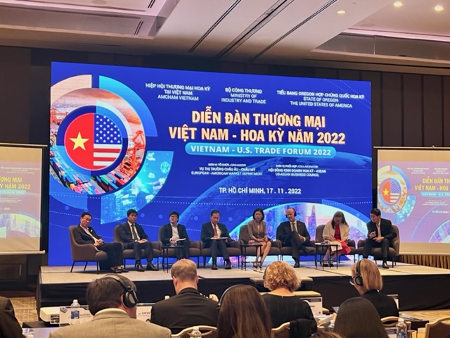 Diễn đàn Thương mại Việt Nam-Hoa Kỳ năm 2022 cung cấp kênh trao đổi thông tin, quan điểm một cách toàn diện, đa chiều về xu hướng thị trường, nhận định triển vọng hợp tác giữa DN hai nước. Ảnh VGP/Lê Anh
