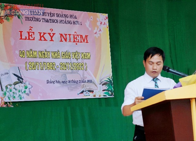 Thầy Nguyễn Trọng Luyện- Hiệu trưởng trường Tiểu học và Trung học cơ sở Hoằng Sơn 1 phát biểu tại buổi lễ.