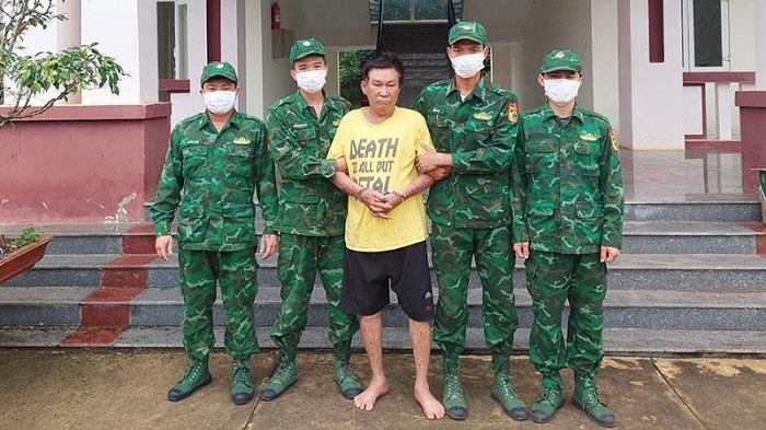 Đối tượng Lê Hoàng Thanh bị Bộ đội Biên phòng tỉnh Bình Phước bắt giữ