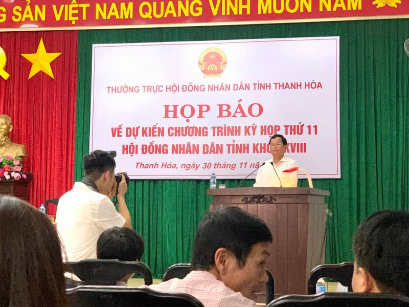 Phó Chủ tịch HĐND tỉnh Thanh Hoá Nguyễn Quang Hải phát biểu tại buổi họp báo