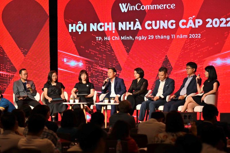 Ban lãnh đạo WinCommerce chia sẻ, giải đáp thắc mắc của quý đối tác