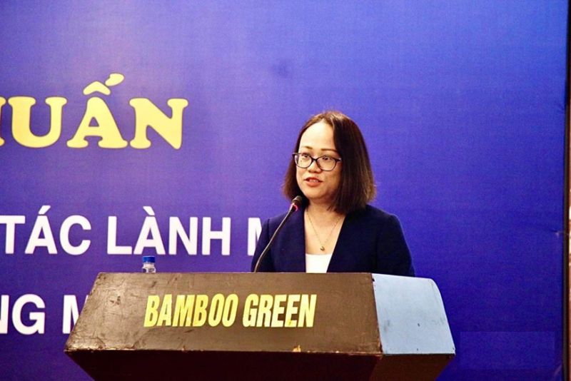 Bà Mai Hương Giang, Phó cục trưởng Cục Báo chí, Bộ Thông tin và Truyền thông phát biểu tại hội nghị.