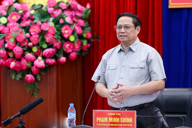 Thủ tướng Phạm Minh Chính phát biểu tại cuộc làm việc với Ban Thường vụ Tỉnh ủy Bình Dương - Ảnh: VGP/Nhật Bắc