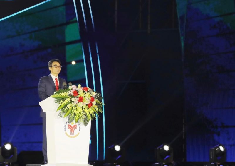 Phó Thủ Tướng Chính phủ Vũ Đức Đam phát biểu, tuyên bố khai mạc Đại hội