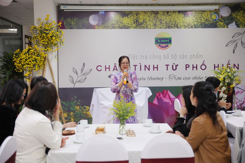 Bà Trần Thị Thu Hiền – Phó Tổng Giám đốc, Giám đốc xuất nhập khẩu Công ty CPĐT Tân Việt Hưng phát biểu tại buổi lễ
