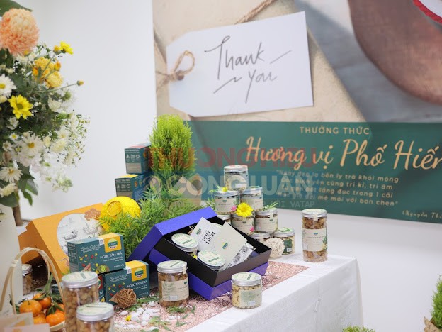 Thương hiệu KHIM Food công bố bộ sản phẩm “Chân tình từ Phố Hiến”