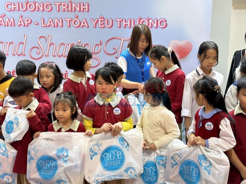 Sinh nhật ấm áp - Lan tỏa yêu thương