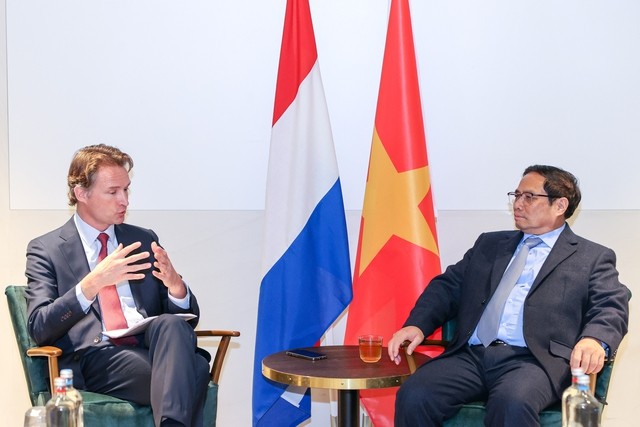Thủ tướng Phạm Minh Chính tiếp ông Dolf van den Brink, Tổng Giám đốc Heineken toàn cầu ( Ảnh: VGP/Nhật Bắc, baochinhphu.vn)