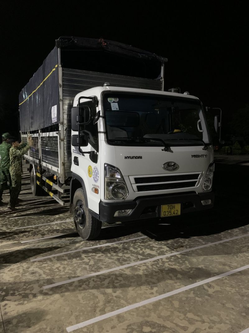 Bắt giữ 04 đối tượng vận chuyển pháo nổ trái phép trên khu vực biên giới