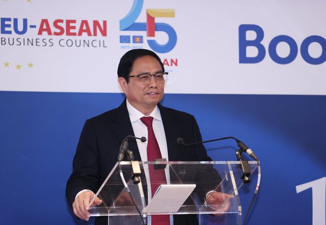 Việc Thủ tướng Chính phủ Phạm Minh Chính cùng Lãnh đạo các nước ASEAN tham dự Hội nghị Cấp cao kỷ niệm 45 năm quan hệ ASEAN-EU có ý nghĩa quan trọng, thể hiện tinh thần chủ động, tích cực và đóng góp có trách nhiệm của Việt Nam trong ASEAN cũng như đối với cộng đồng quốc tế.