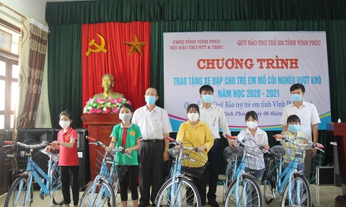 Vĩnh Phúc hỗ trợ học sinh nghèo, cận nghèo vươn lên học tập