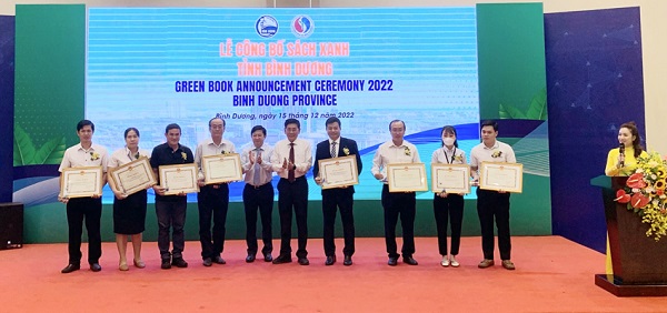 Bình Dương: Trao bằng khen cho 30 doanh nghiệp đạt thành tích xuất sắc công tác bảo vệ môi trường