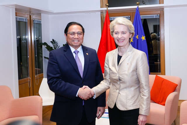 Tại cuộc gặp với Chủ tịch Ủy ban Châu Âu Ursula von der Leyen, Thủ tướng Phạm Minh Chính khẳng định Việt Nam luôn coi trọng quan hệ với EU. Ảnh VGP/Nhật Bắc