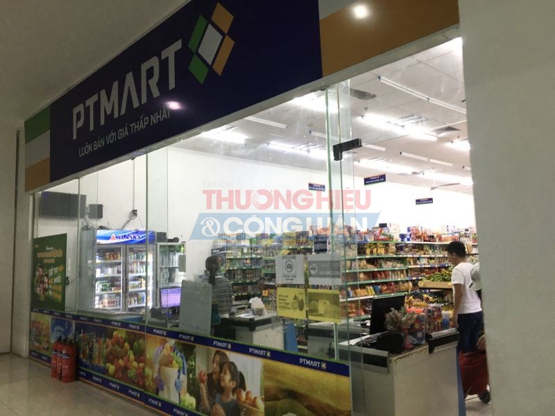 Một góc siêu thị PT MART chi nhánh Imperia Garden Nguyễn Huy Tưởng