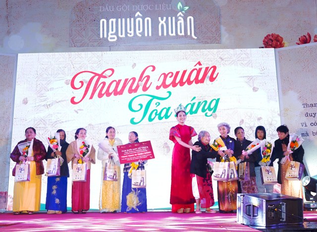 Chợ Đông Ba Huế toả sáng với sự kiện “Thanh Xuân Là Đây”