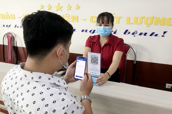 Bình Phước triển khai thanh toán không dùng tiền mặt tại các bệnh viện, cơ sở y tế