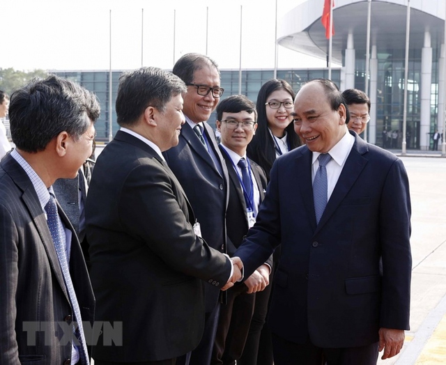 Lễ tiễn Chủ tịch nước Nguyễn Xuân Phúc tại sân bay quốc tế Nội Bài - Ảnh: TTXVN