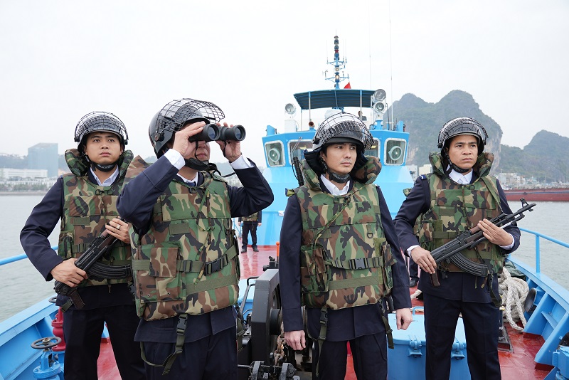 Hải đội 1, Cục Điều tra chống buôn lậu (Tổng cục Hải quan) tuần tra, kiểm soát trên vùng biển Quảng Ninh. Ảnh Đỗ Phòng