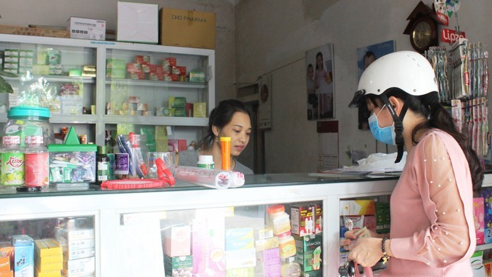 Người dân chỉ mua thuốc tại các cơ sở dược hợp pháp