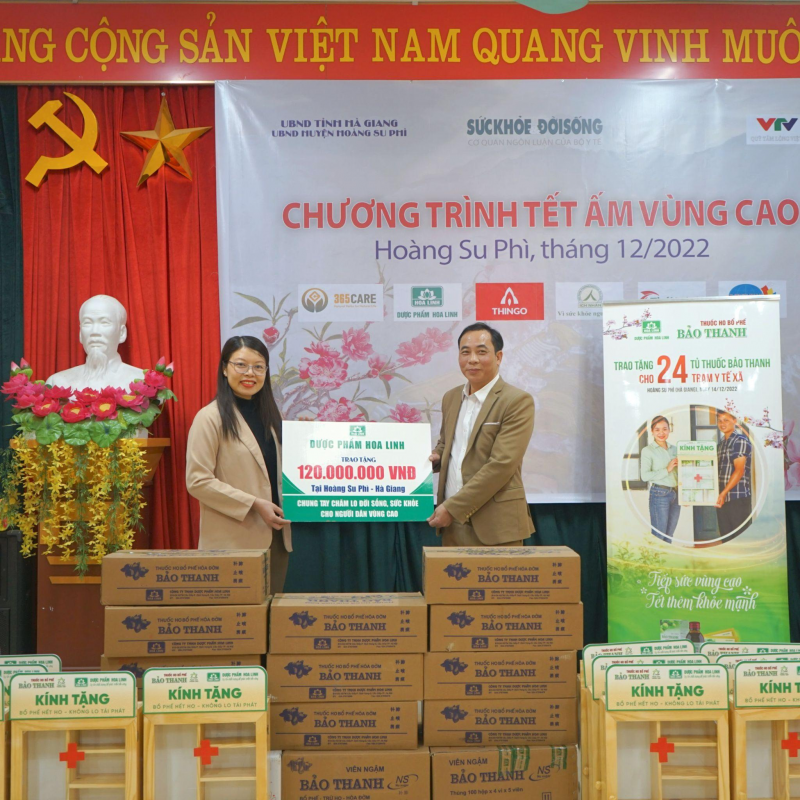 Bảo Thanh và hành trình mang tủ thuốc đến người dân vùng cao