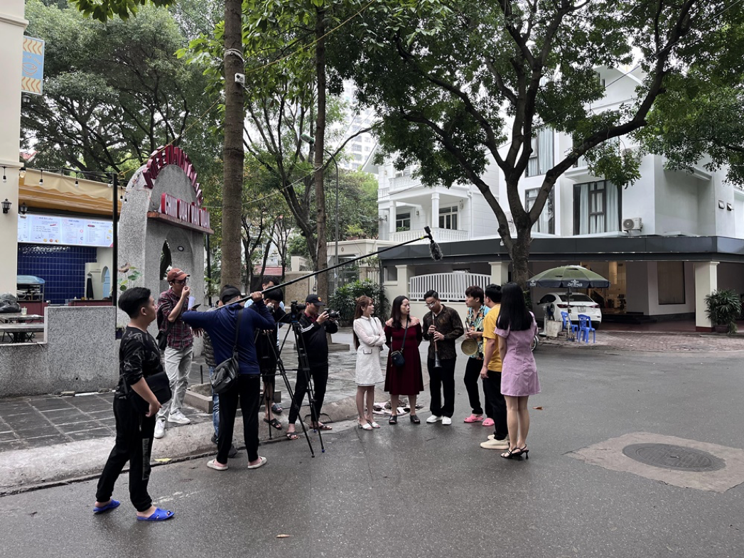 C&aacute;c diễn vi&ecirc;n trong phim đều hết m&igrave;nh với vai diễn