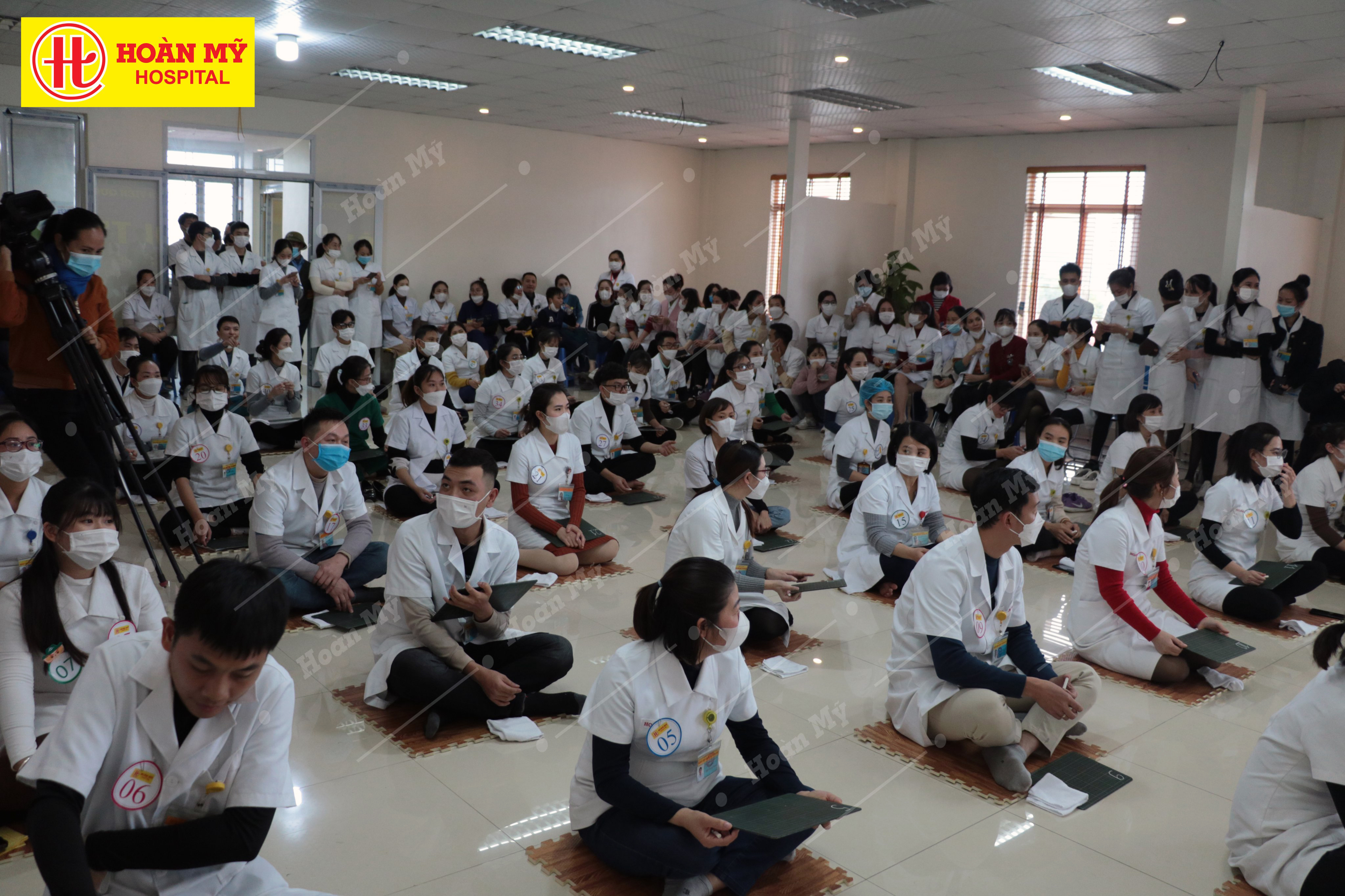 C&aacute;c th&iacute; sinh tại phần thi Rung chu&ocirc;ng v&agrave;ng