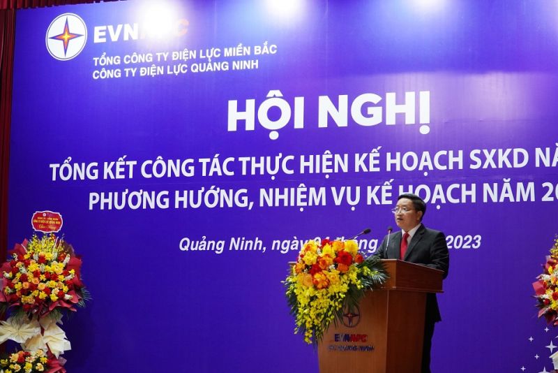 9200Ông Vũ Hữu Chương - Phó Bí thư Thường trực Đảng ủy, Chủ tịch Công đoàn Công ty phát động phong trào thi đua “Phấn đấu hoàn thành toàn diện các chỉ tiêu kế hoạch năm 2023”