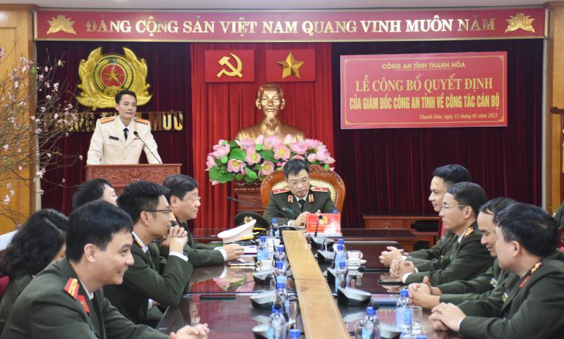 Thượng tá Đỗ Quang Huy, Trưởng Phòng tham mưu Công an tỉnh phát biểu nhận nhiệm vụ
