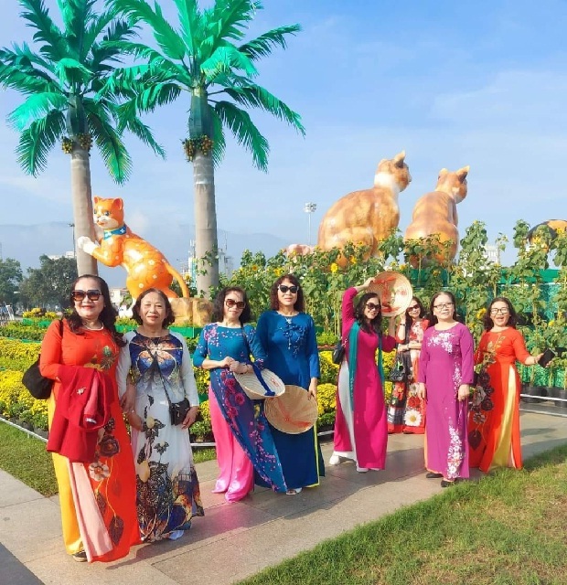 Khu vực trưng bày “Biểu tượng linh vật năm Qúy Mão” ở quảng trường Nguyễn Tất Thành, TP Quy Nhơn, tỉnh Bình Định cũng là một trong những “địa chỉ “  thu hút đông đảo du khách.