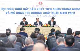 Thủ tướng Phạm Minh Chính chủ trì Hội nghị thúc đẩy sản xuất, tiêu dùng trong nước và mở rộng thị trường xuất khẩu năm 2023 do Bộ Công Thương tổ chức. Ảnh internet