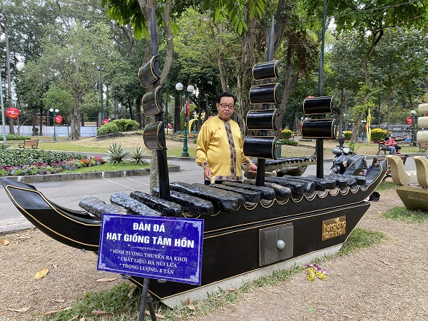 Bộ đàn đá làm từ đá núi lửa lần đầu tiên được chế tác tại Việt Nam