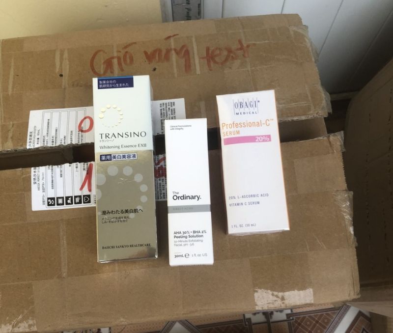 Công an thành phố Bắc Giang bắt giữ vụ vận chuyển gần 3.000 hộp mỹ phẩm lậu