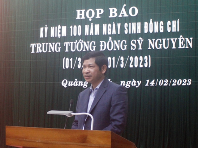 Phó Chủ tịch UBND tỉnh Hồ An Phong phát biểu tại buổi họp báo