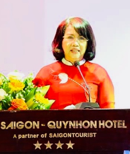 Chị Đồng Thị Ánh phát biểu tại Hội nghị.