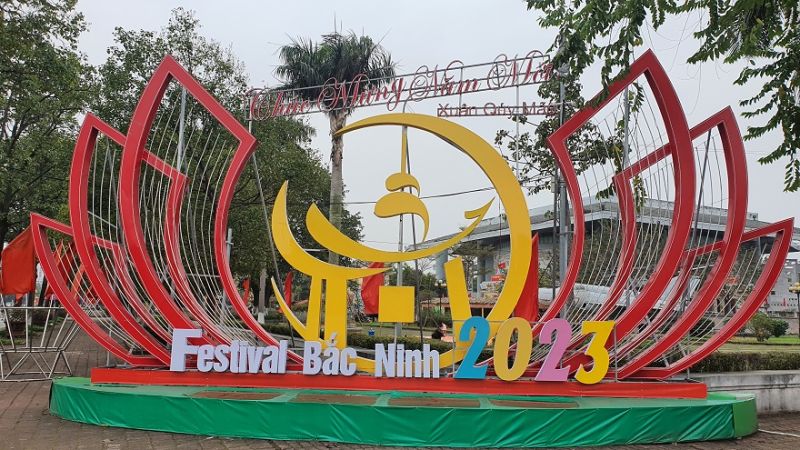 Festival “Về miền Quan họ 2023” là ngày hội văn hóa đặc sắc, kết nối các tinh hoa, bản sắc văn hóa của dân tộc đến từ các miền di sản về hội tụ và tỏa sáng trên vùng đất Bắc Ninh văn hiến