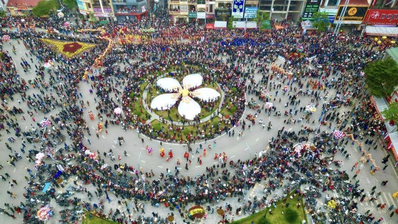 Dòng người đông đúc tham gia lễ hội ngày 27 tháng Giêng vừa qua tại Lạng Sơn (Ảnh:Sưu tầm)
