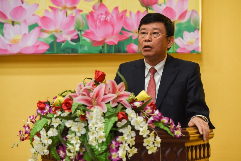 Ông Ngô Tân Phượng Phó chủ tịch UBND tỉnh Bắc Ninh chủ trì cuộc họp báo