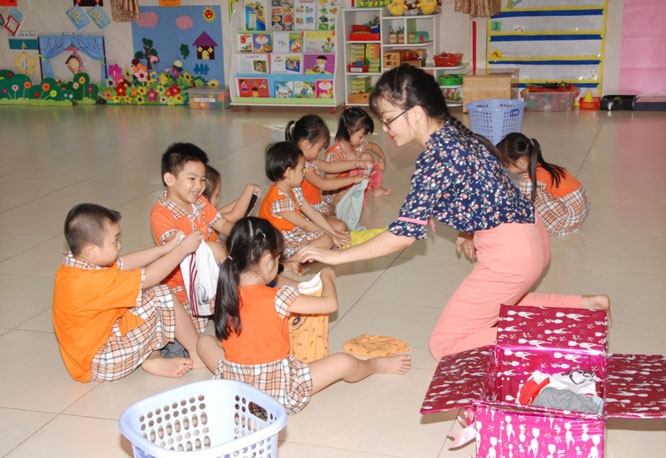 Một lớp giữ trẻ là con của công nhân tại Trường Mầm non Khu chế xuất Tân Thuận (quận 7, TP Hồ Chí Minh). Ảnh internet