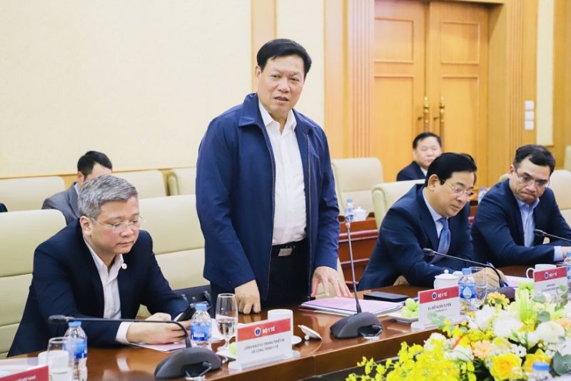 Ông Đỗ Xuân Tuyên – Thứ trưởng Thường trực Bộ Y tế phát biểu chỉ đạo